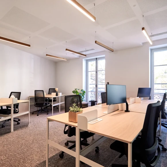 Bureau privé 20 m² 6 postes Coworking Rue Alfred Roll Paris 75017 - photo 4