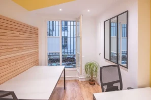 Bureau privé - 75002 - 3 postes - 1760€