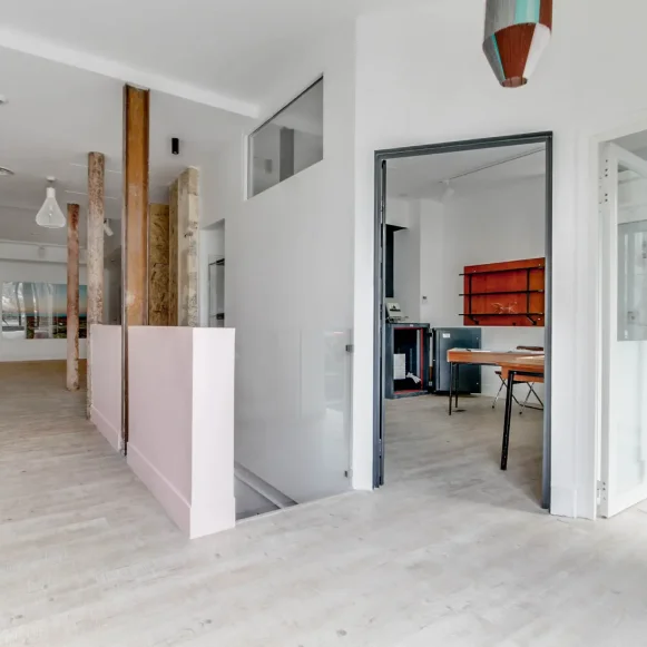 Bureau privé 60 m² 10 postes Coworking Rue Pierre Semard Paris 75009 - photo 2