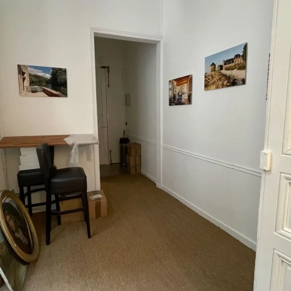 Bureau privé 32 m² 4 postes Location bureau Rue des Petits Champs Paris 75002 - photo 10