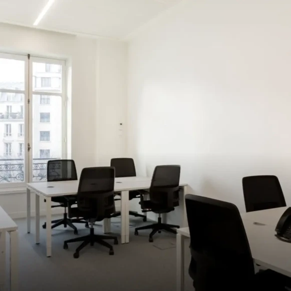 Bureau privé 24 m² 6 postes Coworking Rue du Louvre Paris 75001 - photo 5