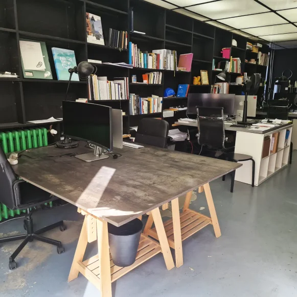 Open Space  2 postes Location bureau Rue Juliette Dodu Paris 75010 - photo 2