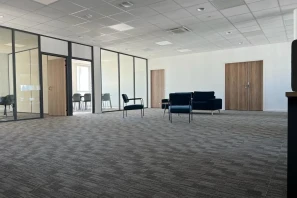 Espace indépendant - 33520 - 32 postes - 5000€