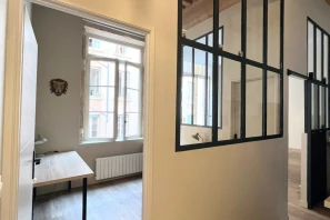 Open Space - 69001 - 1 poste - 360€