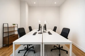 Bureau privé - 75010 - 4 postes - 2250€