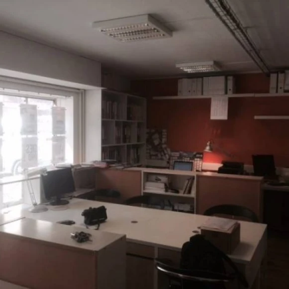 Bureau privé 50 m² 10 postes Coworking Rue Jules Picard Champagne-sur-Oise 95660 - photo 2