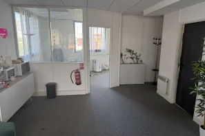 Espace indépendant - 75013 - 6 postes - 3000€