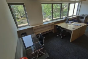 Open Space - 74000 - 2 postes - 180€