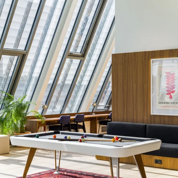 Bureau privé 14 m² 4 postes Location bureau Rue de Madrid Paris 75008 - photo 1