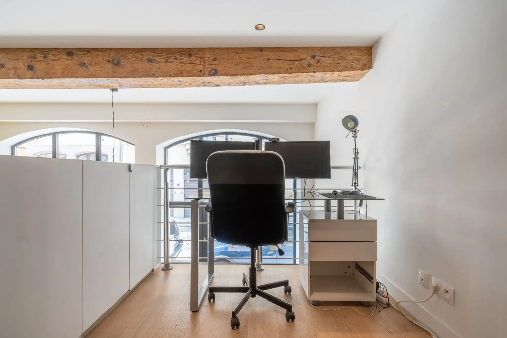 Bureau privé - 69002 - 10 postes - 1500€