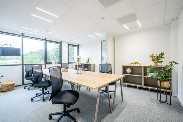 Bureau privé - 35170 - 6 postes - 1277€