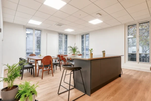 Espace indépendant - 75008 - 30 postes - 23500€