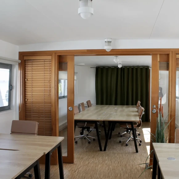 Bureau privé 50 m² 10 postes Coworking Quai Aulagnier Asnières-sur-Seine 92600 - photo 5