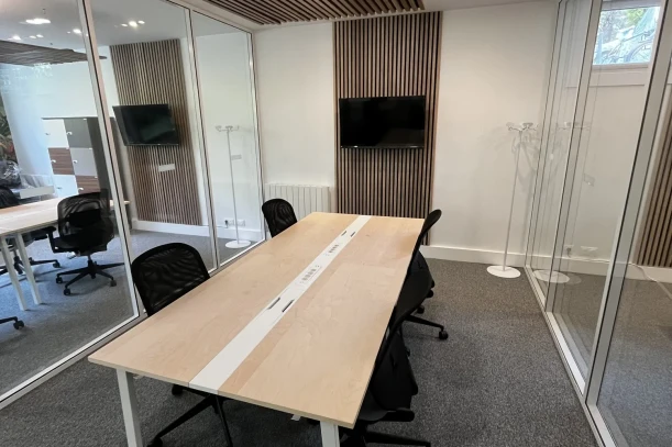 Bureau privé - 78000 - 4 postes - 1200€