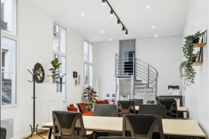 Espace indépendant - 75002 - 12 postes - 5900€