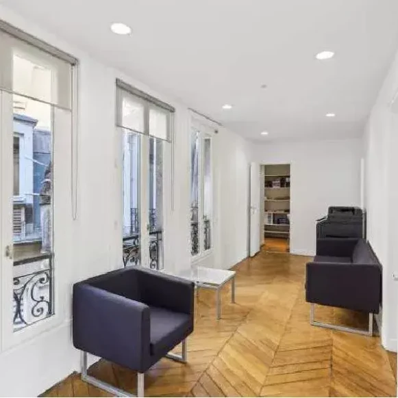 Espace indépendant 141 m² 20 postes Location bureau Rue d'Argenson Paris 75008 - photo 10