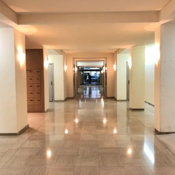 Espace indépendant 15 m² 3 postes Location bureau Rue Pergolèse Paris 75016 - photo 4