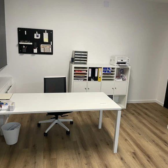 Espace indépendant 50 m² 3 postes Coworking Rue de Chorey Beaune 21200 - photo 2