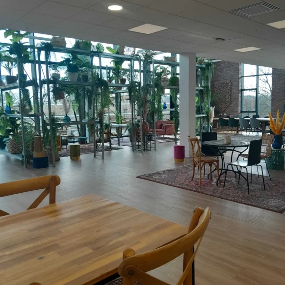 Bureau privé 29 m² 5 postes Coworking Rue des buttes Cesson-Sévigné 35510 - photo 4