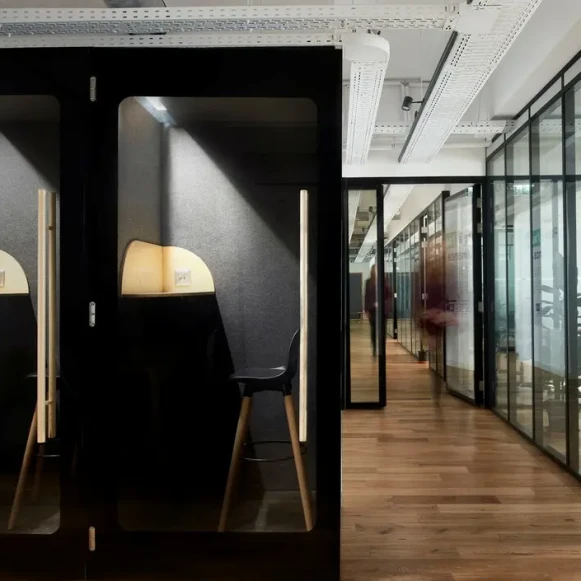 Bureau privé 131 m² 41 postes Location bureau Rue du Rhin Paris 75019 - photo 2