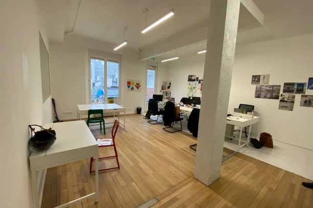 Open Space - 75020 - 5 postes - 350€