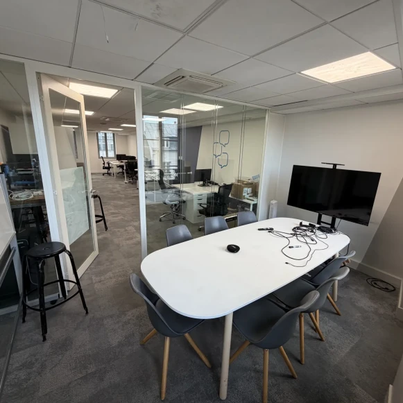 Espace indépendant 170 m² 30 postes Location bureau Rue de Charenton Paris 75012 - photo 4