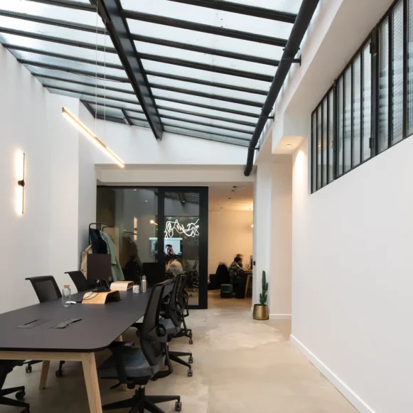 Espace indépendant 214 m² 35 postes Location bureau Rue Elzevir Paris 75003 - photo 2
