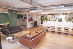 Open Space - 75009 - 7 postes - 500€