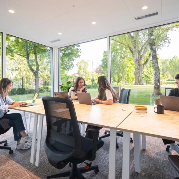 Bureau privé 20 m² 6 postes Coworking Rue Denis Papin Villeneuve-d'Ascq 59650 - photo 1