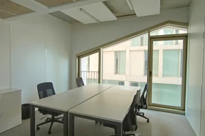 Bureau privé - 33800 - 4 postes - 1720€