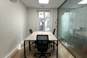 Bureau privé - 75009 - 3 postes - 1650€