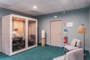 Open Space - 67300 - 8 postes - 200€