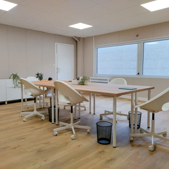 Bureau privé 32 m² 4 postes Coworking Rue du Dronckaert Roncq 59223 - photo 7