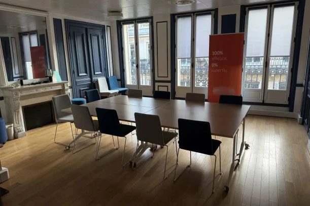 Bureau privé - 75009 - 15 postes - 8000€