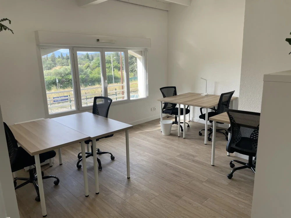 Open Space - 66270 - 1 poste - 170€