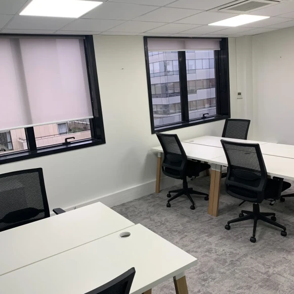 Bureau privé 38 m² 6 postes Location bureau Avenue Georges Pompidou Levallois-Perret 92300 - photo 5