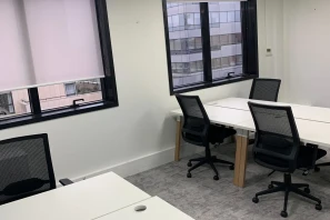 Bureau privé - 92300 - 6 postes - 2700€