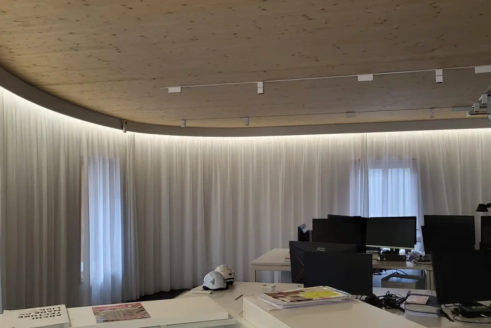 Open Space - 75013 - 5 postes - 450€