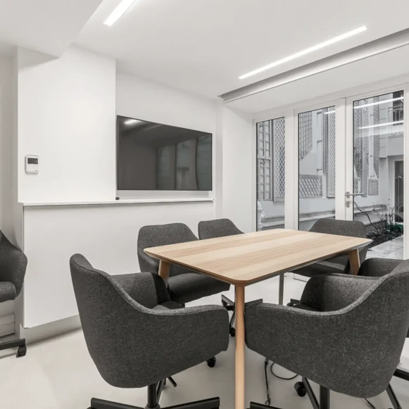 Espace indépendant 150 m² 18 postes Location bureau Avenue Hoche Paris 75008 - photo 6