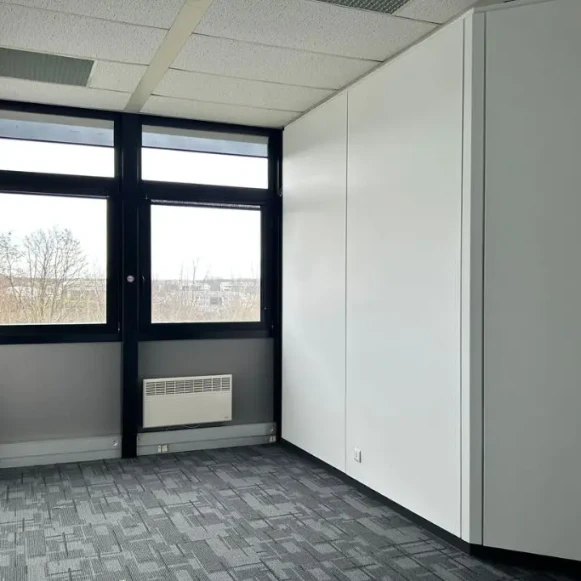 Bureau privé 450 m² 30 postes Location bureau Rue Marconi Metz 57070 - photo 1