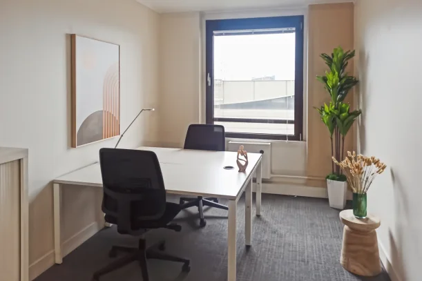 Bureau privé - 67000 - 6 postes - 2400€