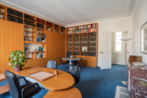Espace indépendant - 75008 - 25 postes - 26900€
