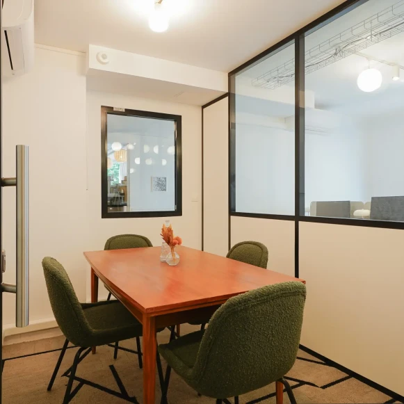 Espace indépendant 10 m² 3 postes Coworking Rue Pierre Sauvage Compiègne 60200 - photo 9