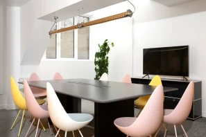 Espace indépendant - 75017 - 32 postes - 20700€