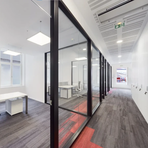 Bureau privé 13 m² 2 postes Coworking Avenue Foch Metz 57000 - photo 3