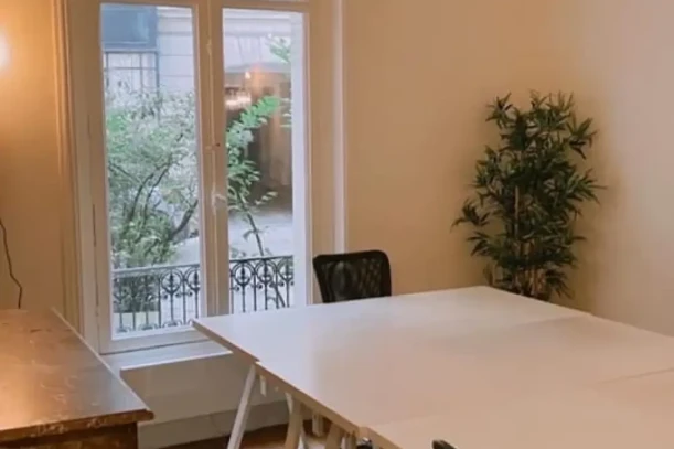 Bureau privé - 75017 - 5 postes - 1400€