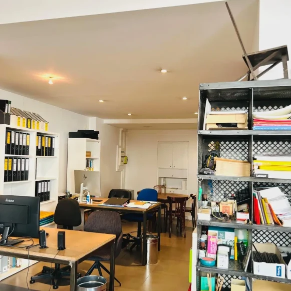Open Space  6 postes Location bureau Rue des Orteaux Paris 75020 - photo 10