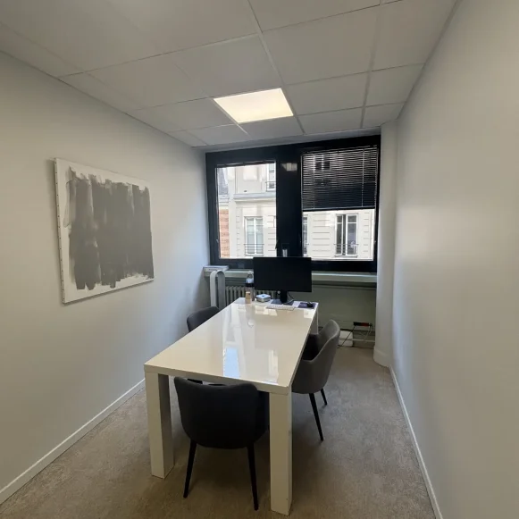 Bureau privé 10 m² 2 postes Location bureau Avenue de Villiers Paris 75017 - photo 7
