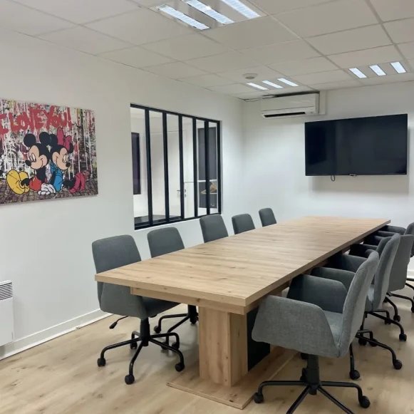 Bureau privé 11 m² 3 postes Coworking Rue André Pujol Pessac 33600 - photo 2