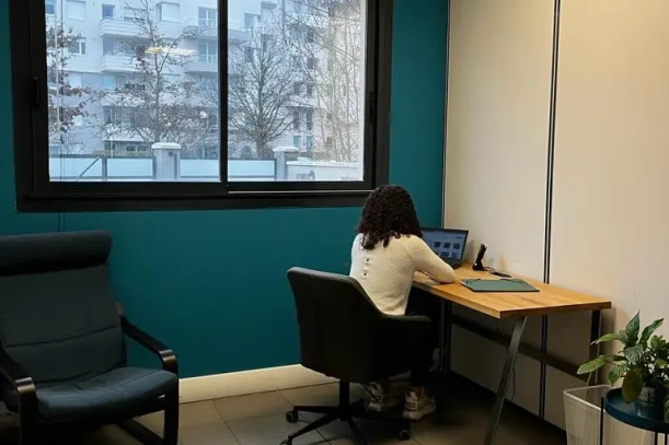 Bureau privé - 91170 - 1 poste - 115.5€